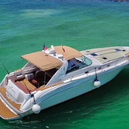 Sea Ray 48′ yacht rental Tulum